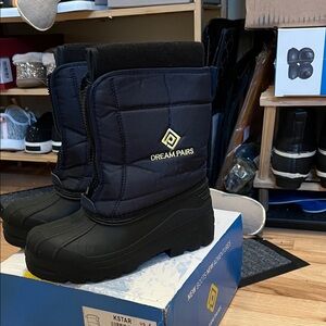 Dream Pairs Navy and Black Winter Boots
